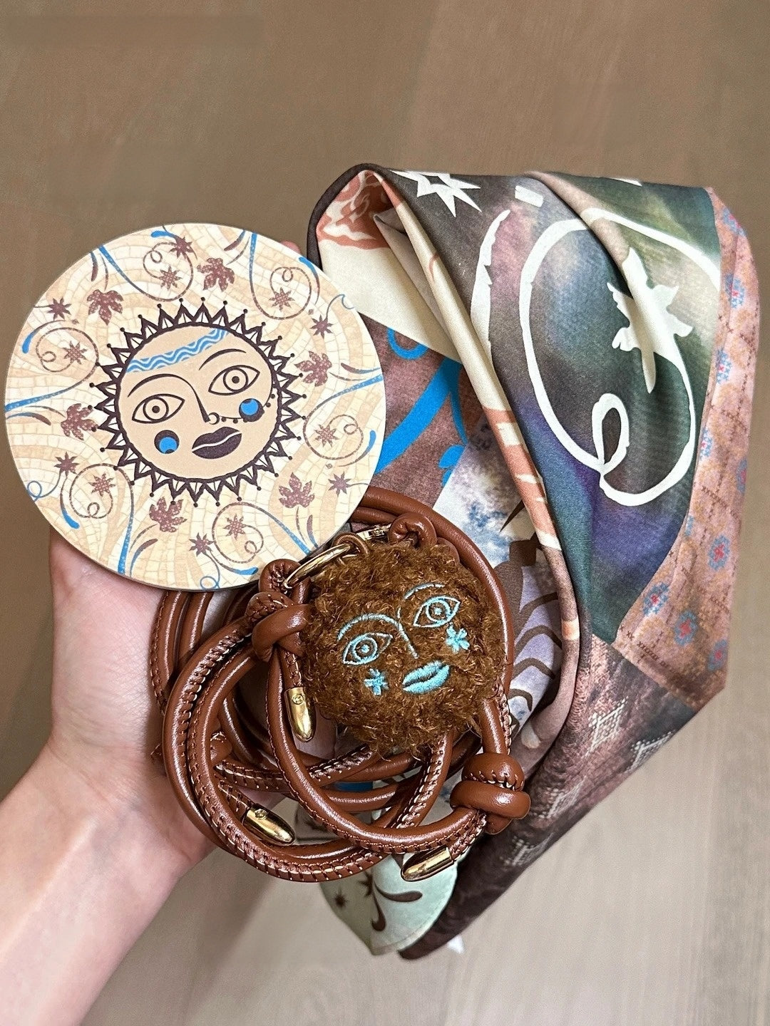 Girlcult Loulan Hippie Collection All-In-One Makeup Gift Box T5963