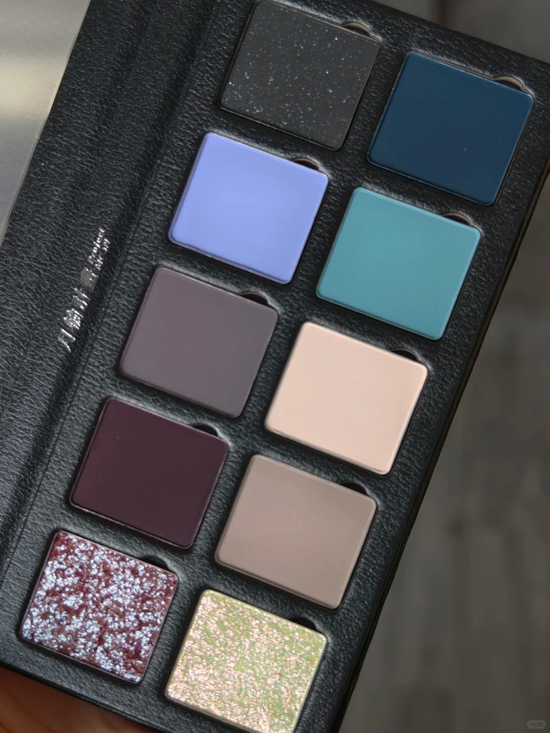 DRAMO Chameleon Eyeshadow Palette 010 Moonset Tide T4486