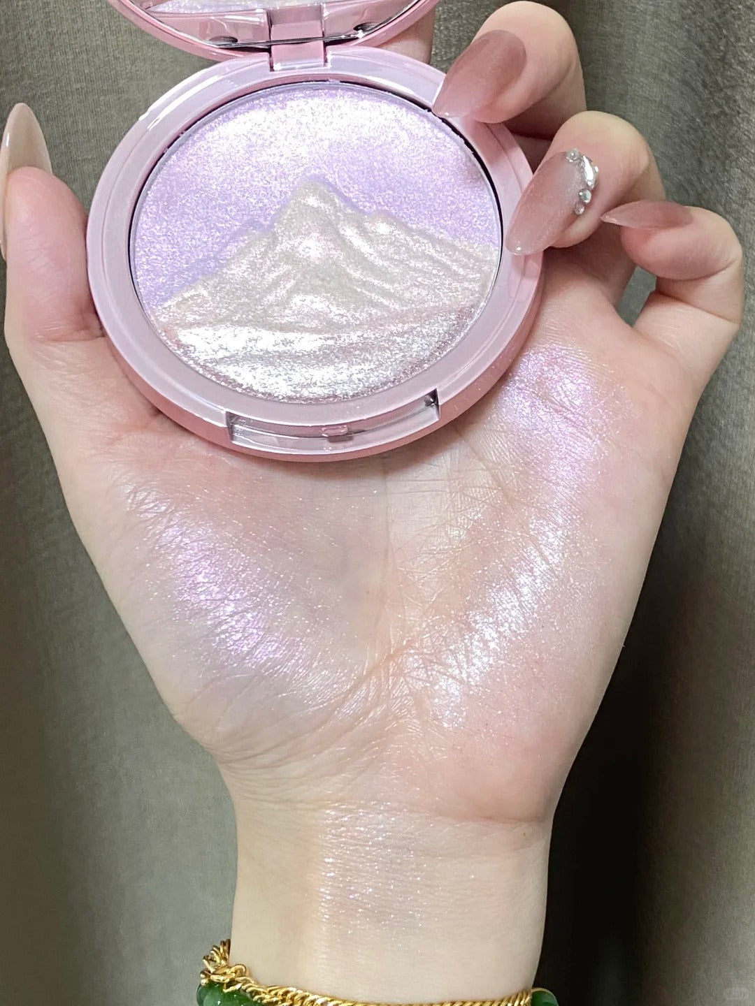 Truth'Key Golden Mountain at Sunrise Tri-Color Highlighter Cream T5790