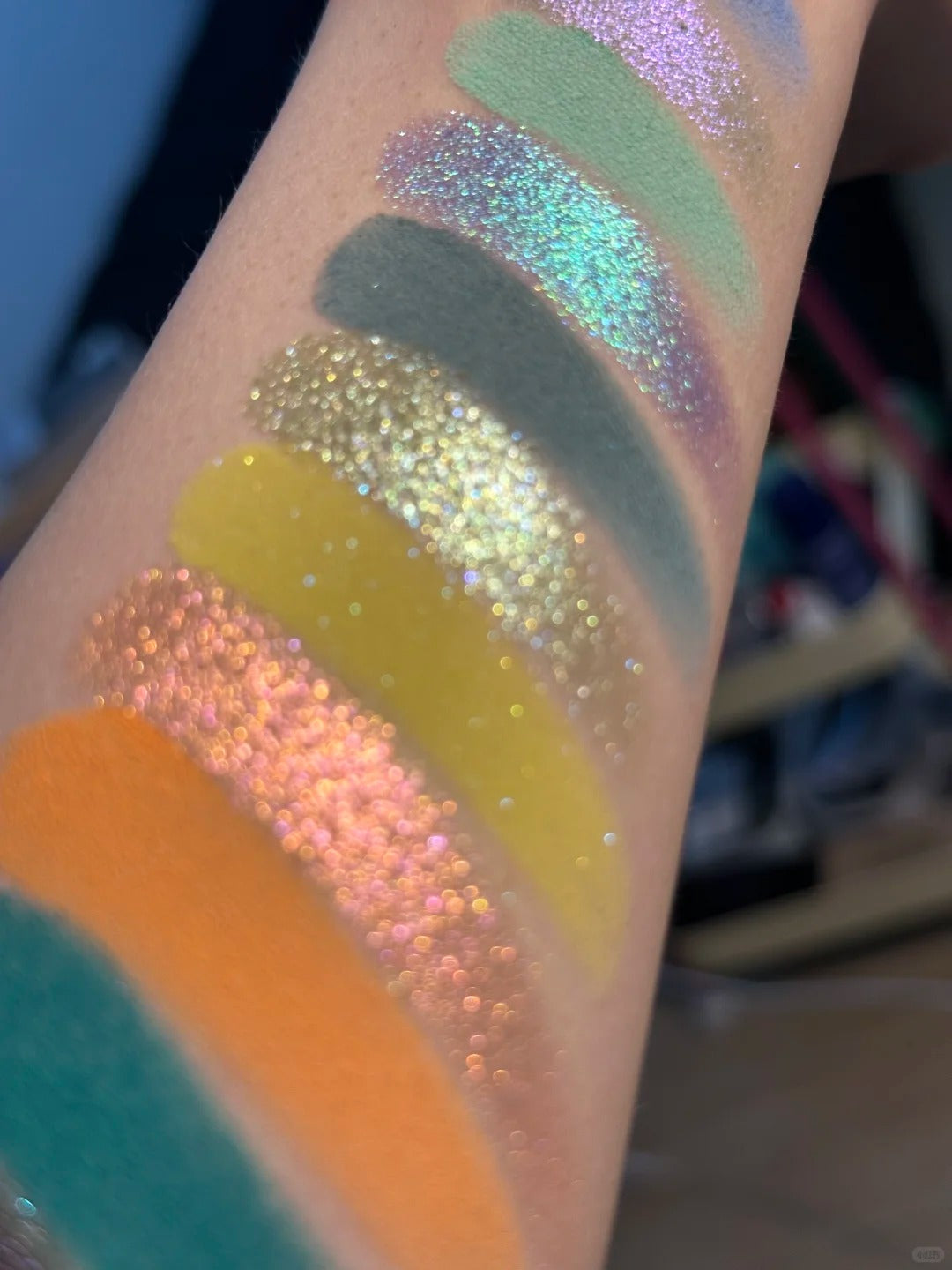 HUAXU Velvet Collection Chameleon Eyeshadow Palette #03 DIONYSUS T4787