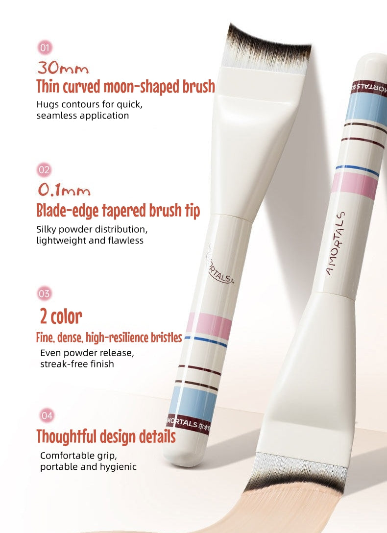AMORTALS Flawless Crescent-shaped Foundation Brush T5741
