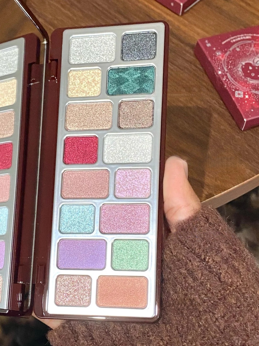 QianYan Christmas Starlight Wishes Collection Eyeshadow & Lipstick & Blusher T5436