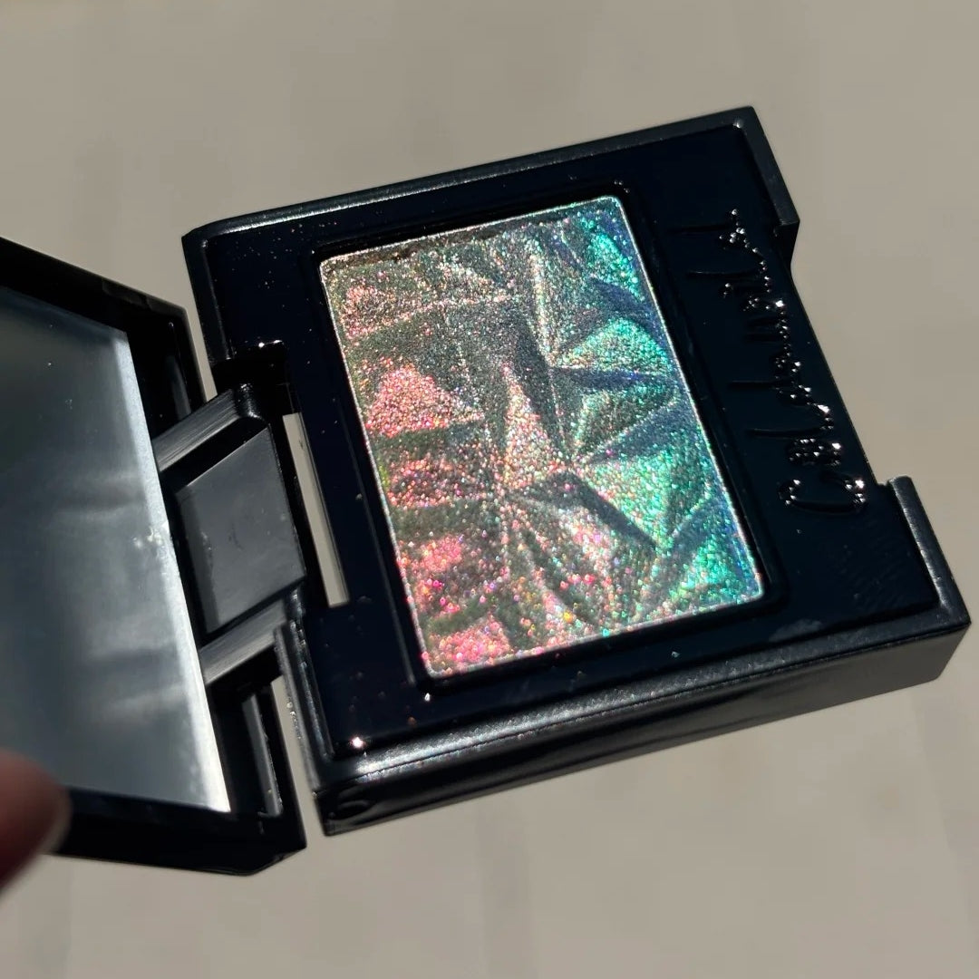 Cold N Wild Gradient Chameleon Eyeshadow #Desert Sea T5111