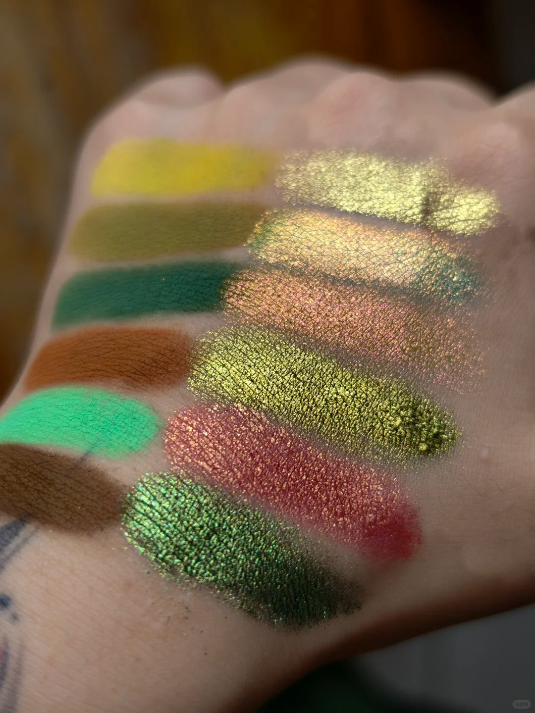 SUGAROCK Mystic Mask 12 Color Eyeshadow Palette T4978