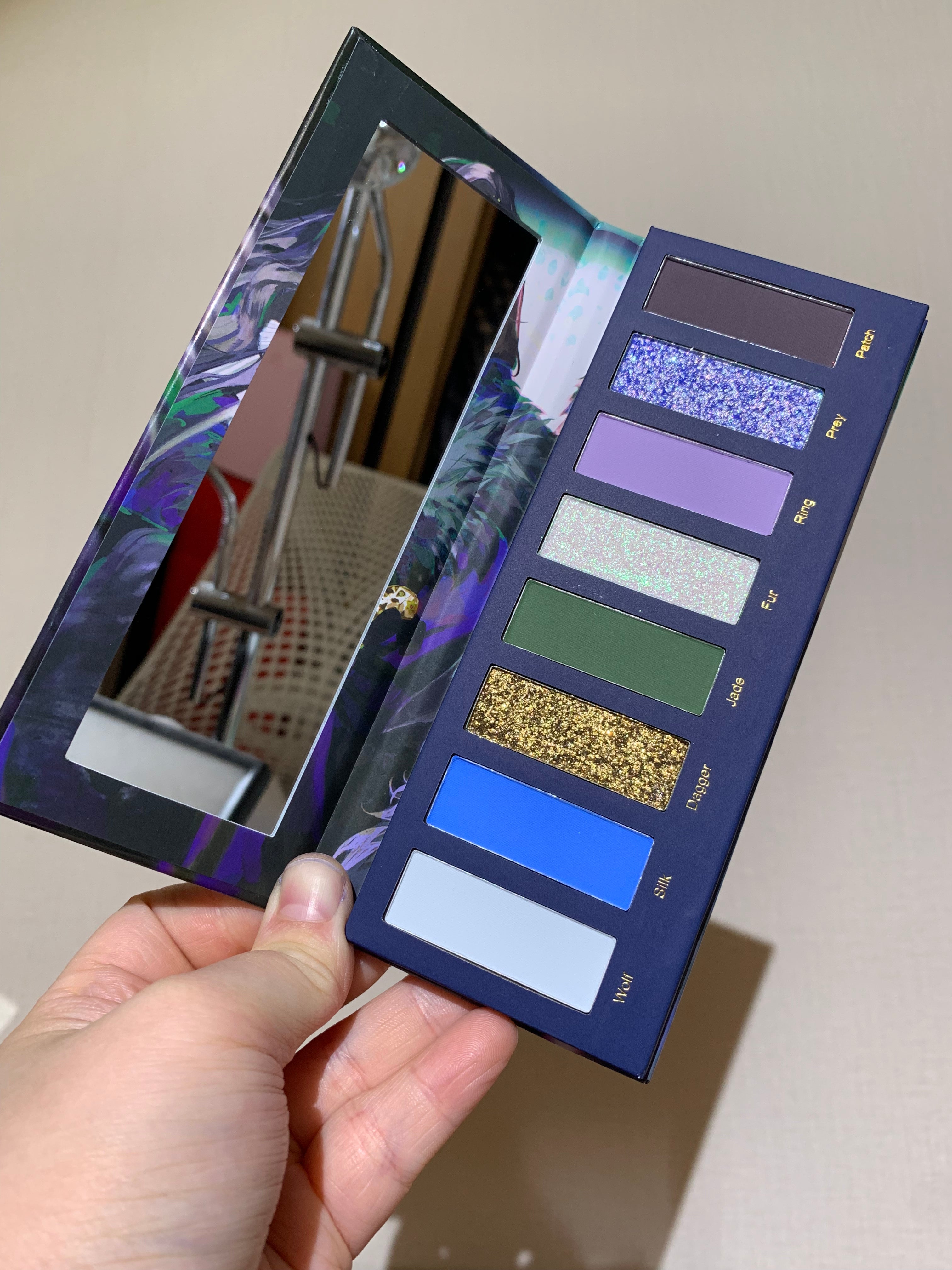 Narimi One-Eyed Count 8-Color Chameleon Eyeshadow Palette (8.0