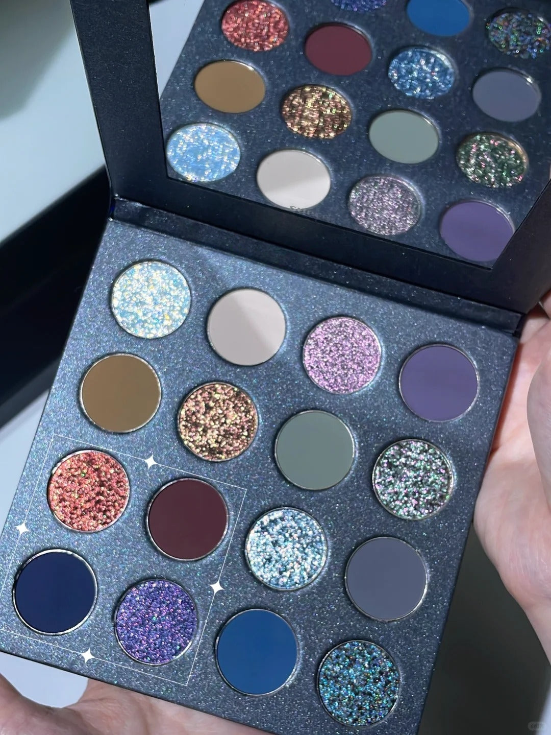 KRYPTEIN COSMETICS Supernova Chameleon Eyeshadow Palette T5668