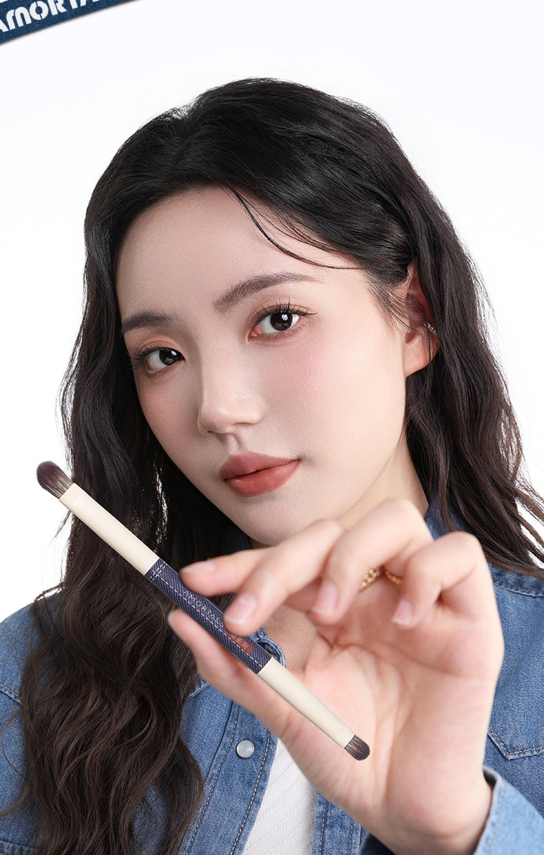 AMORTALS Just One Set Cowboy Makeup Tool Set T4615