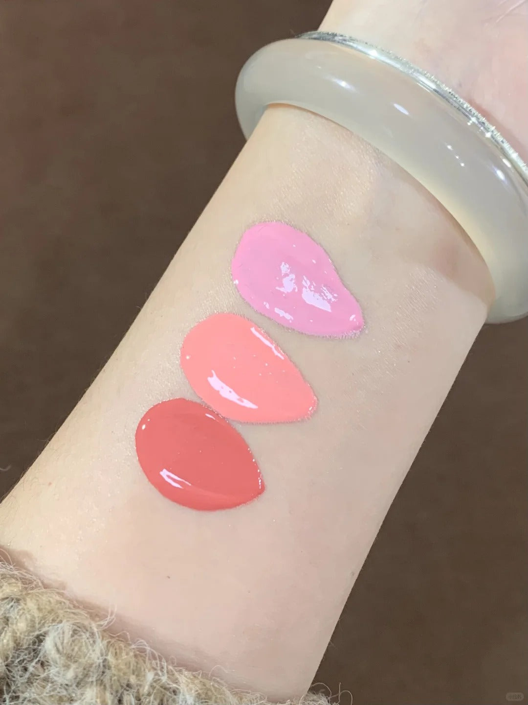 ROMANTIC BEAUTY Long-wear Moist Liquid Blusher T4325