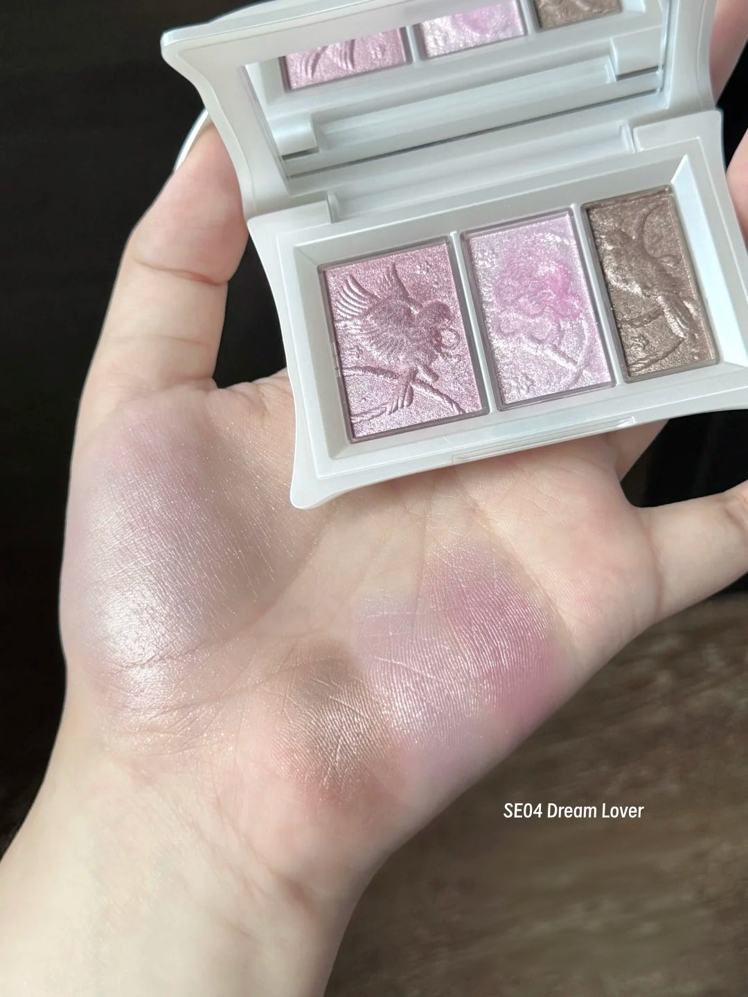 QianYan Pillow Gem Collection Highlighter & Eyeshadow Palette T5980