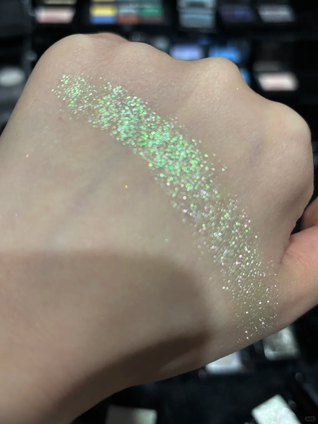 Cold N Wild Super Chameleon Eyeshadow #Green Wave T5115