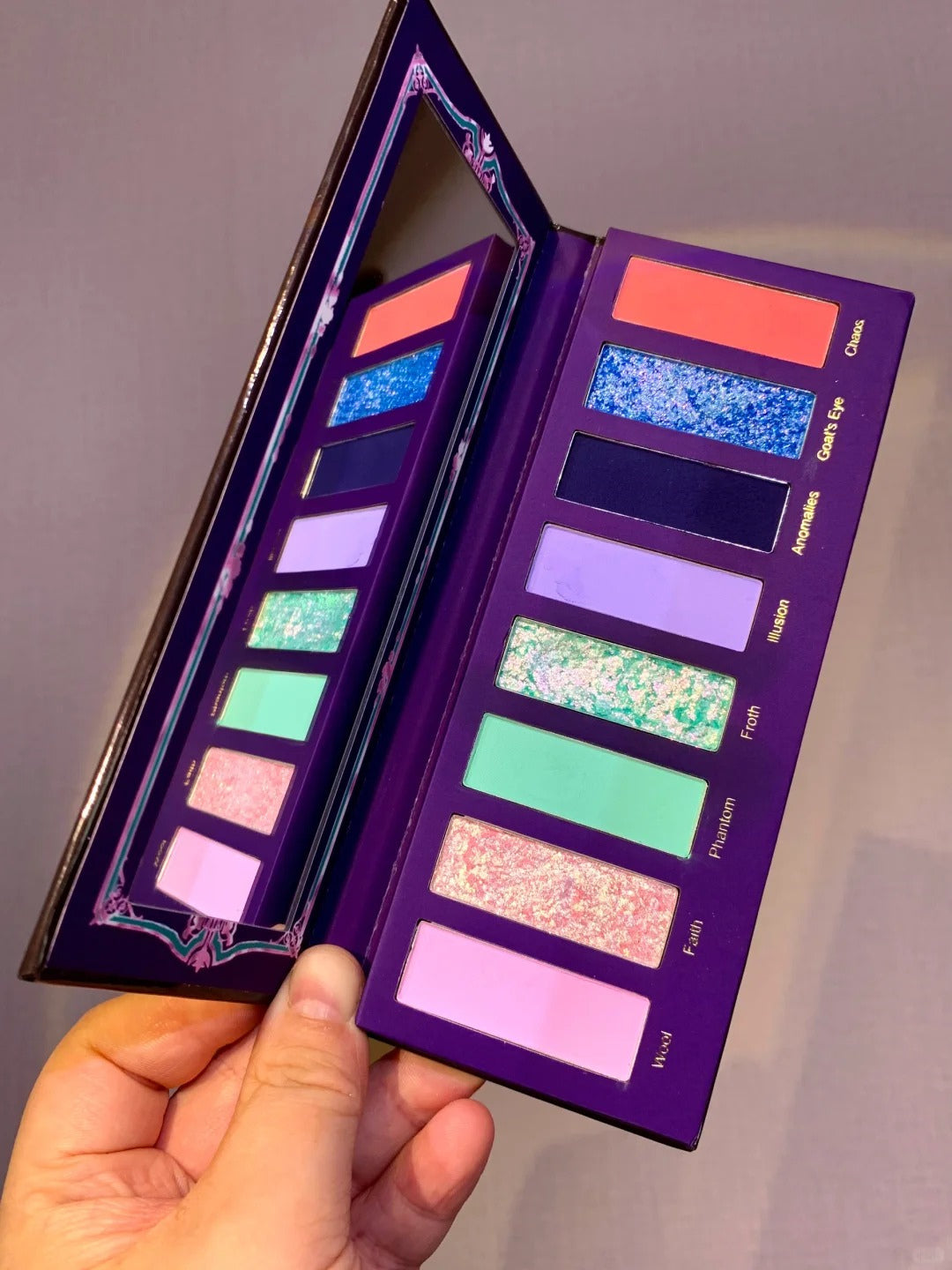 Narimi Exotic Sheep 8-Color Chameleon Eyeshadow Palette (7.0) T4040