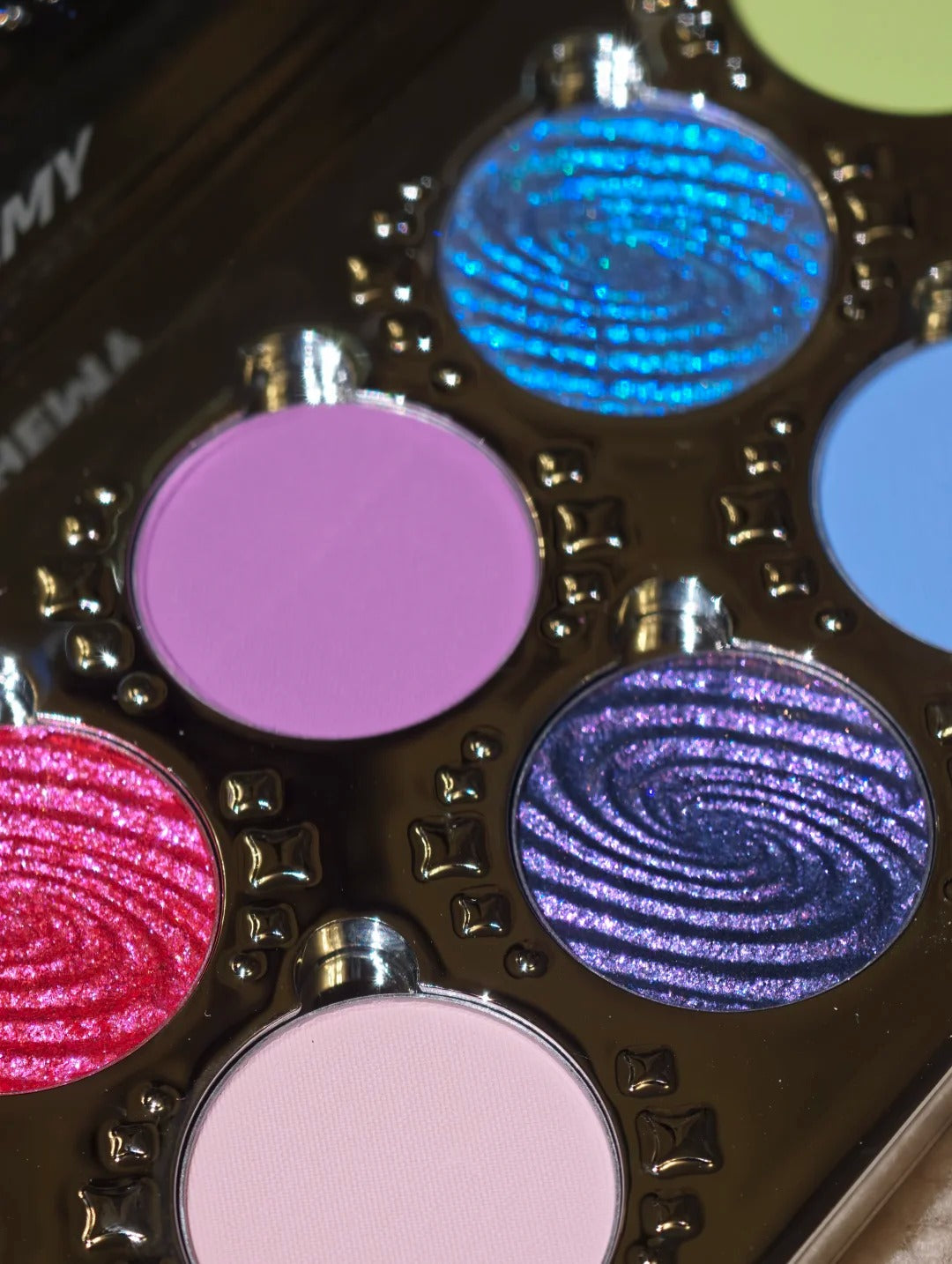 ANTHEMY Erosion Matrix Collection DIY Eyeshadow Palette T5941