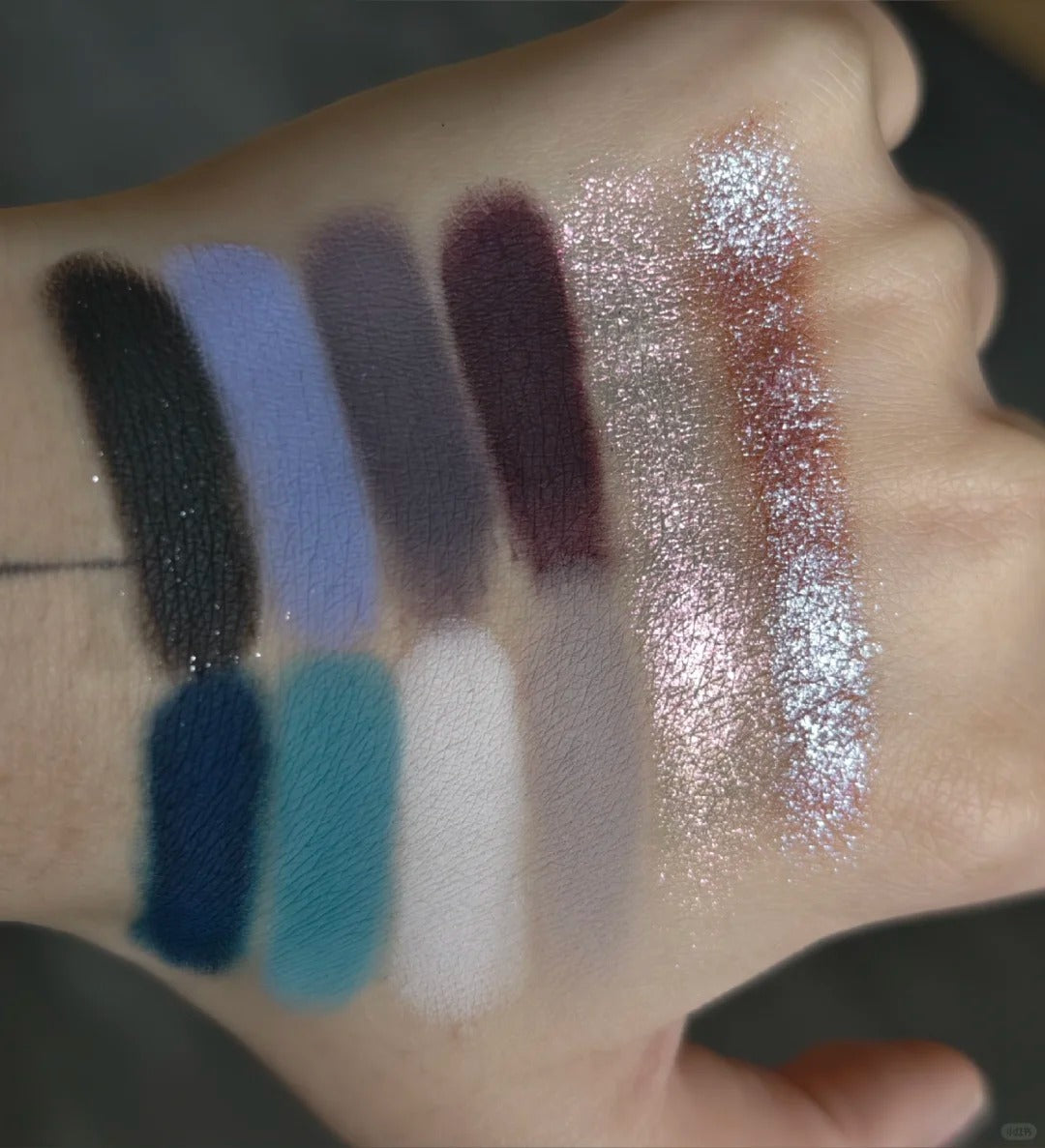 DRAMO Chameleon Eyeshadow Palette 010 Moonset Tide T4486