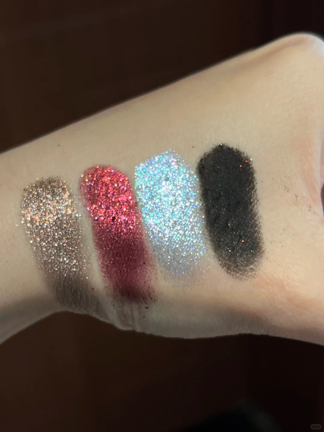 SHELLWE MAKEUP X freya86 PUNK BUNNY Chameleon Eyeshadow Palette T4936