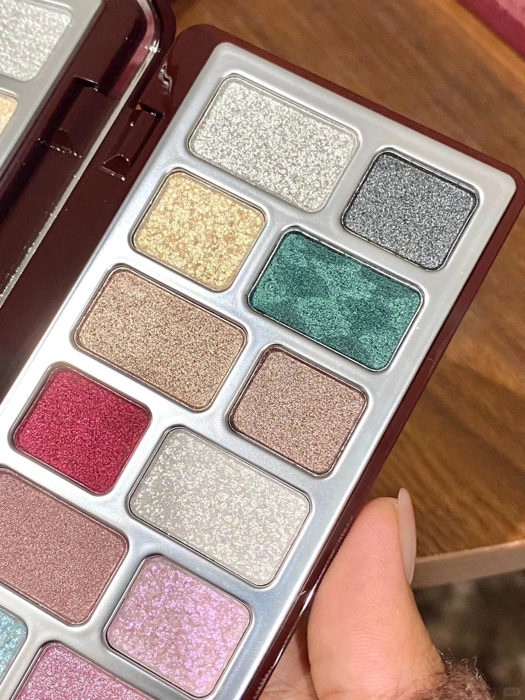 QianYan Christmas Starlight Wishes Collection Eyeshadow & Lipstick & Blusher T5436