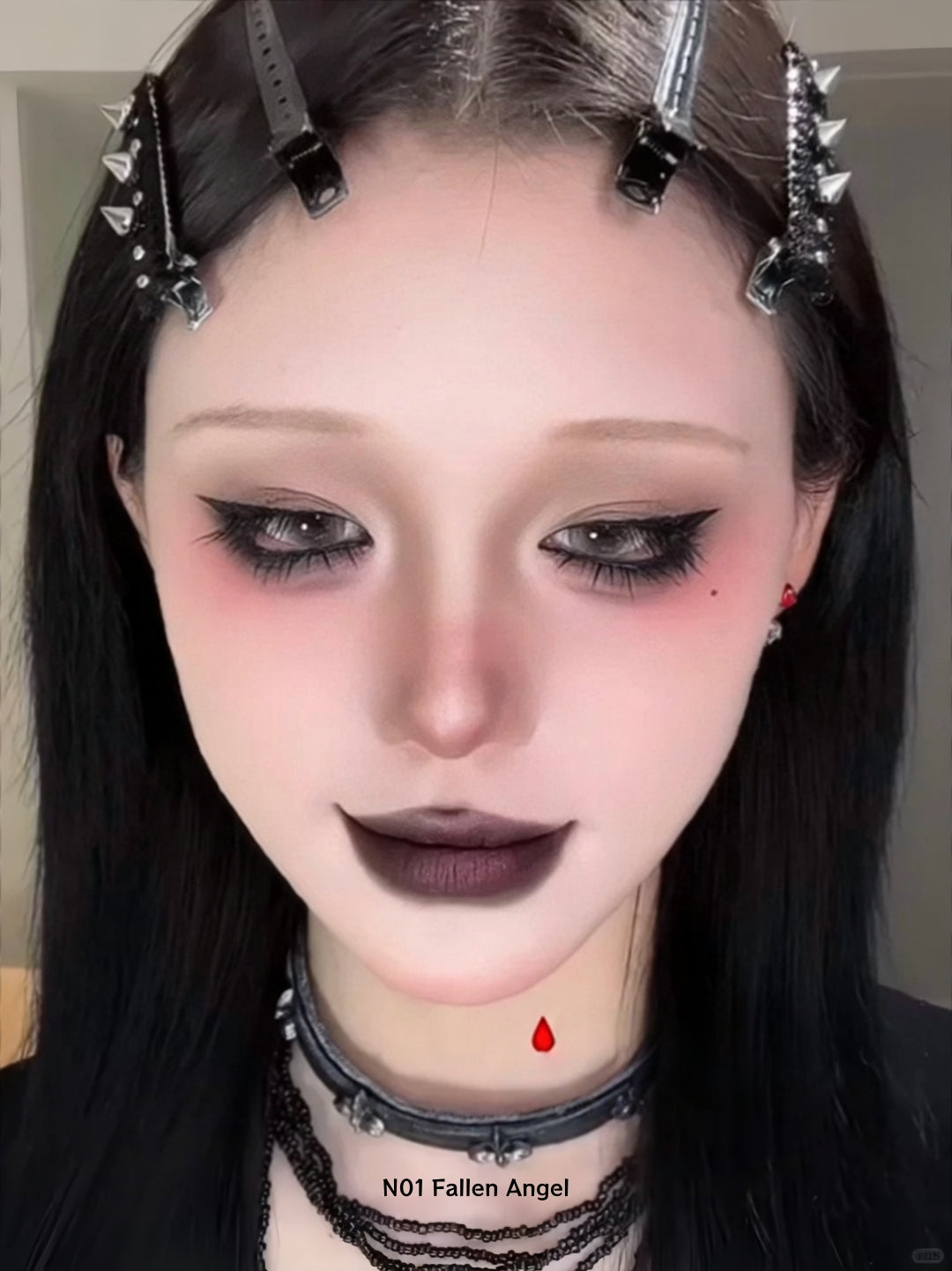 DE'LANCI Otherworldly Gothic Airy Matte & Mirror Lip Gloss T5432