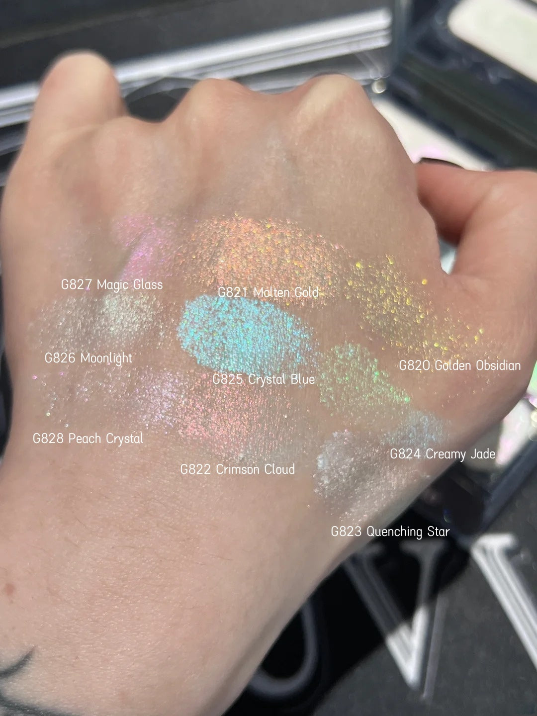 QianYan Phantom Glaze Collection DIY Chameleon Eyeshadow Palette T4571