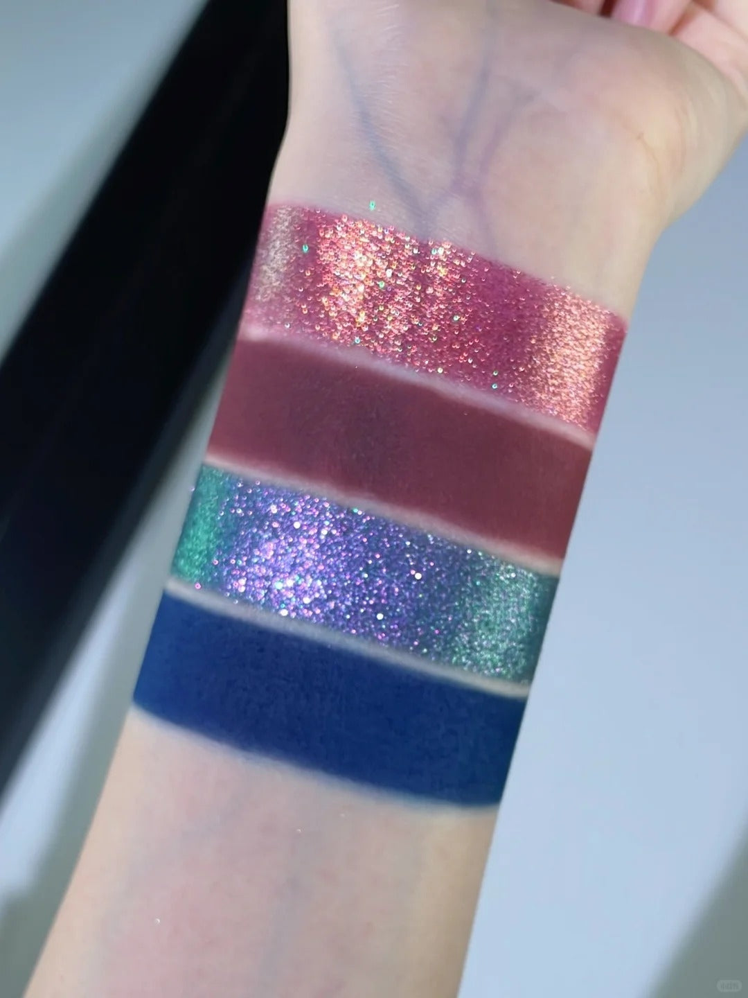 KRYPTEIN COSMETICS Supernova Chameleon Eyeshadow Palette T5668