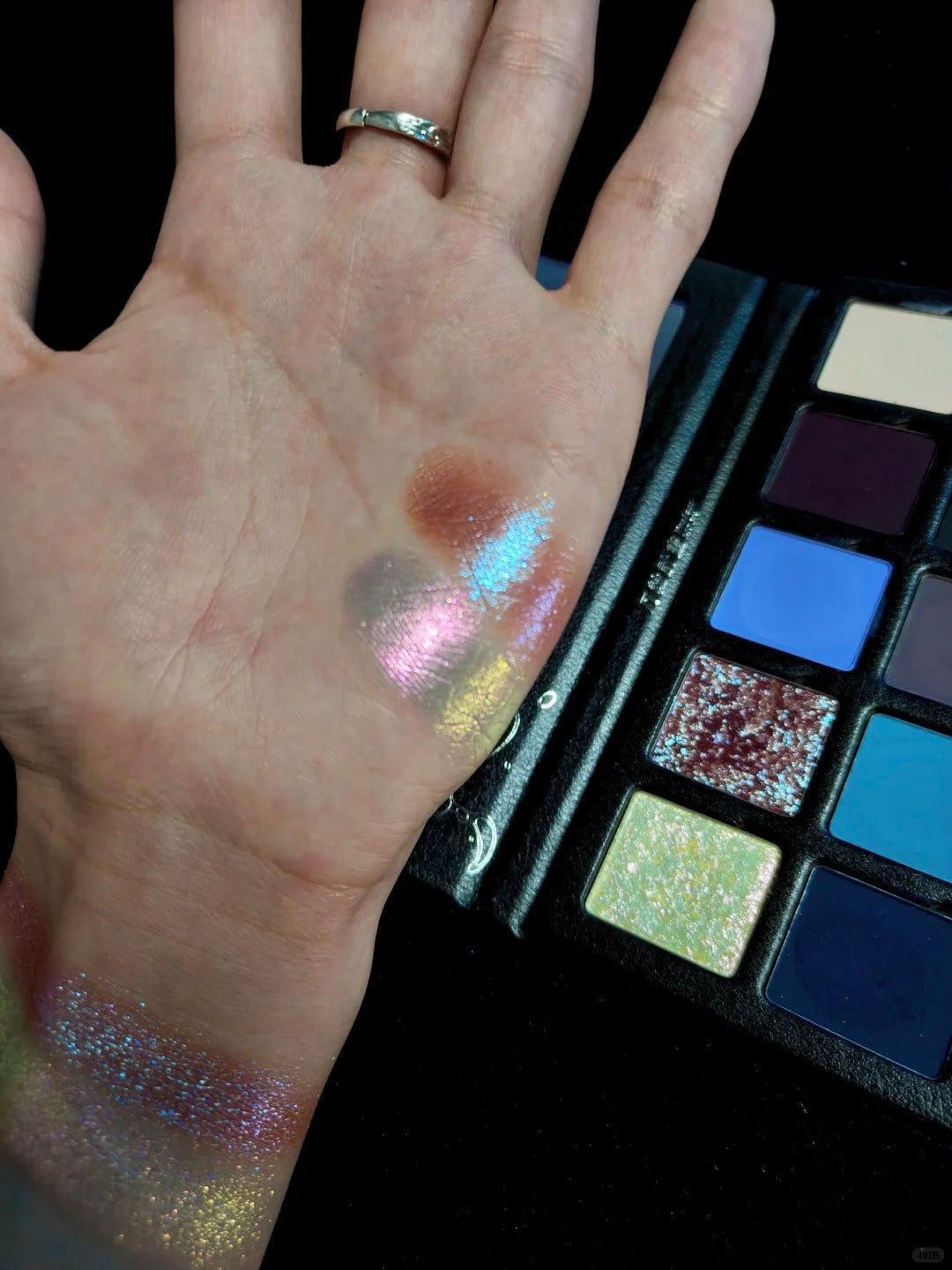 DRAMO Chameleon Eyeshadow Palette 010 Moonset Tide T4486