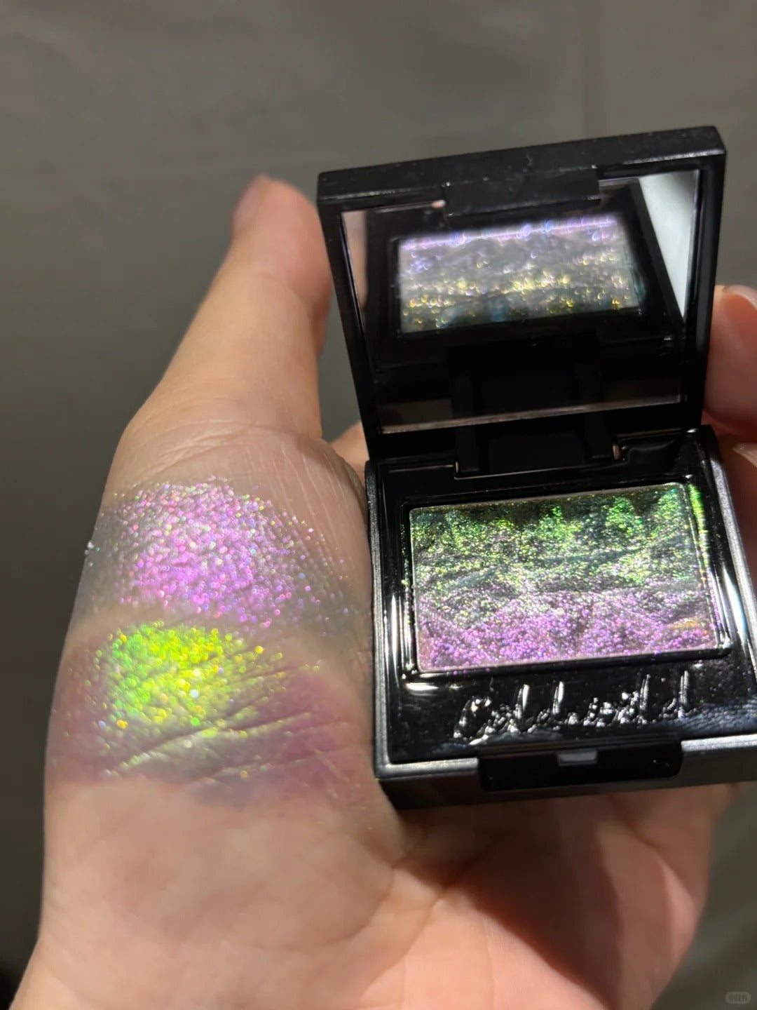 Cold N Wild Gradient Chameleon Eyeshadow #Smoke Sunset T5109