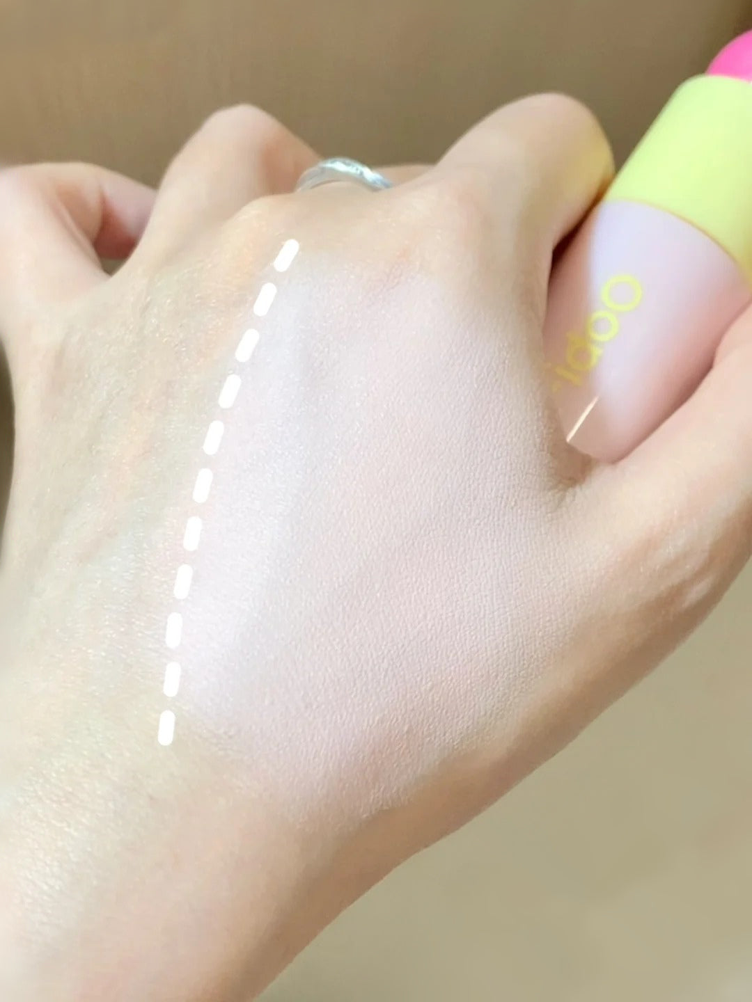 Fidoo Bubble Brightening Concealer Liquid for Acne Marks & Dark Circles T4030