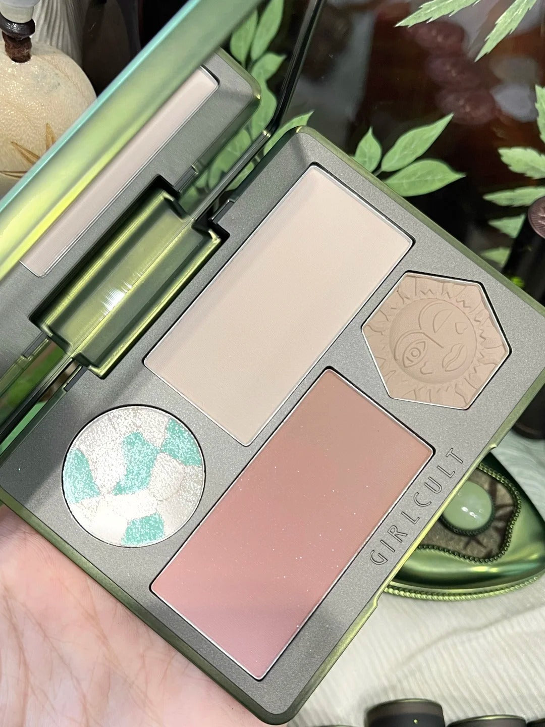 Girlcult Compendium of Materia Medica Collection Makeup Gift Box T4485