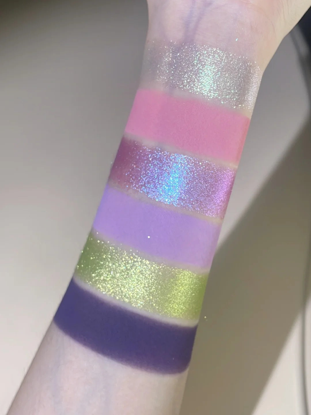 CHOIZ BEAUTY Starry Night 6-Color Chameleon Eyeshadow Palette T4195