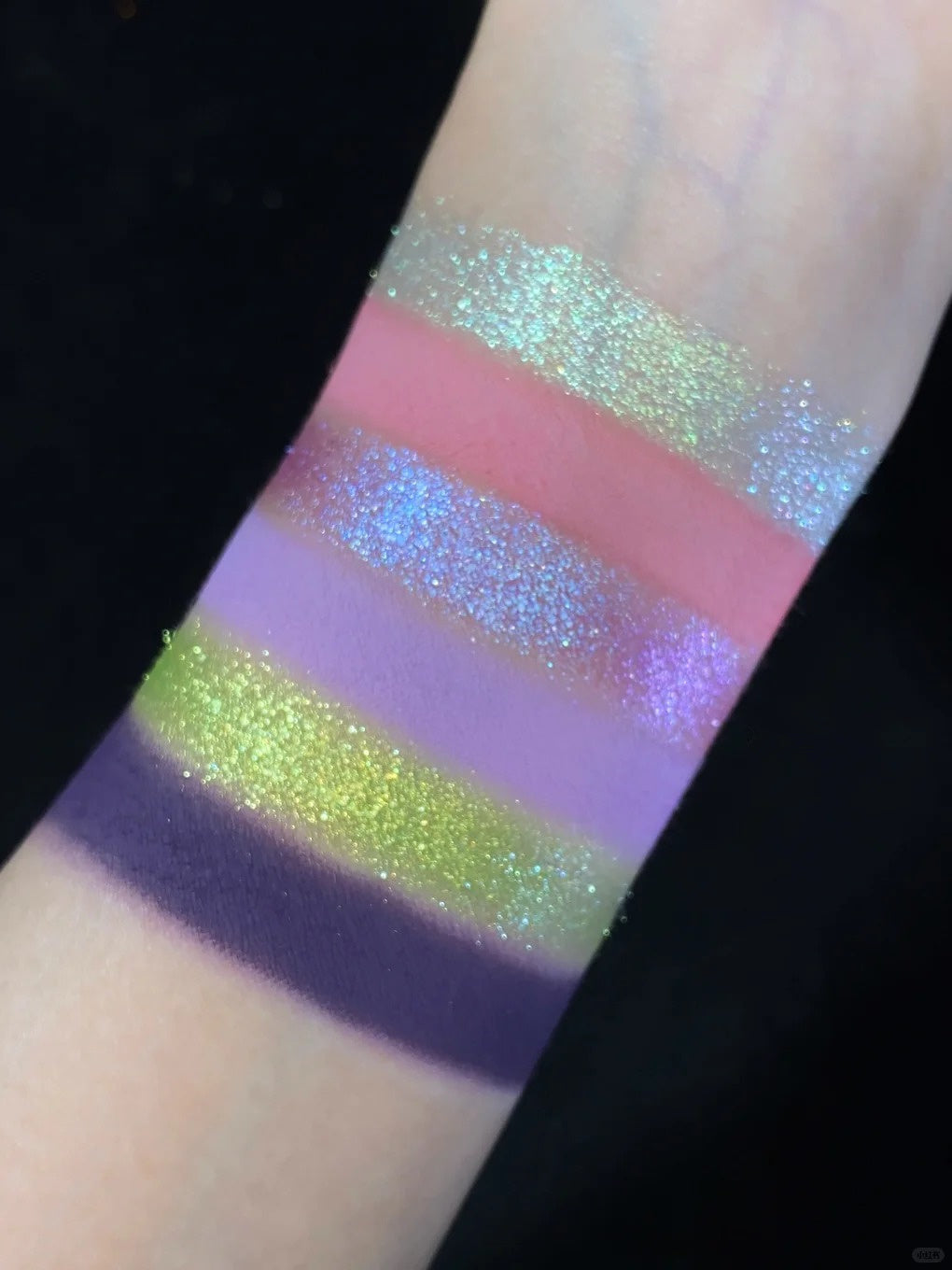 CHOIZ BEAUTY Starry Night 6-Color Chameleon Eyeshadow Palette T4195