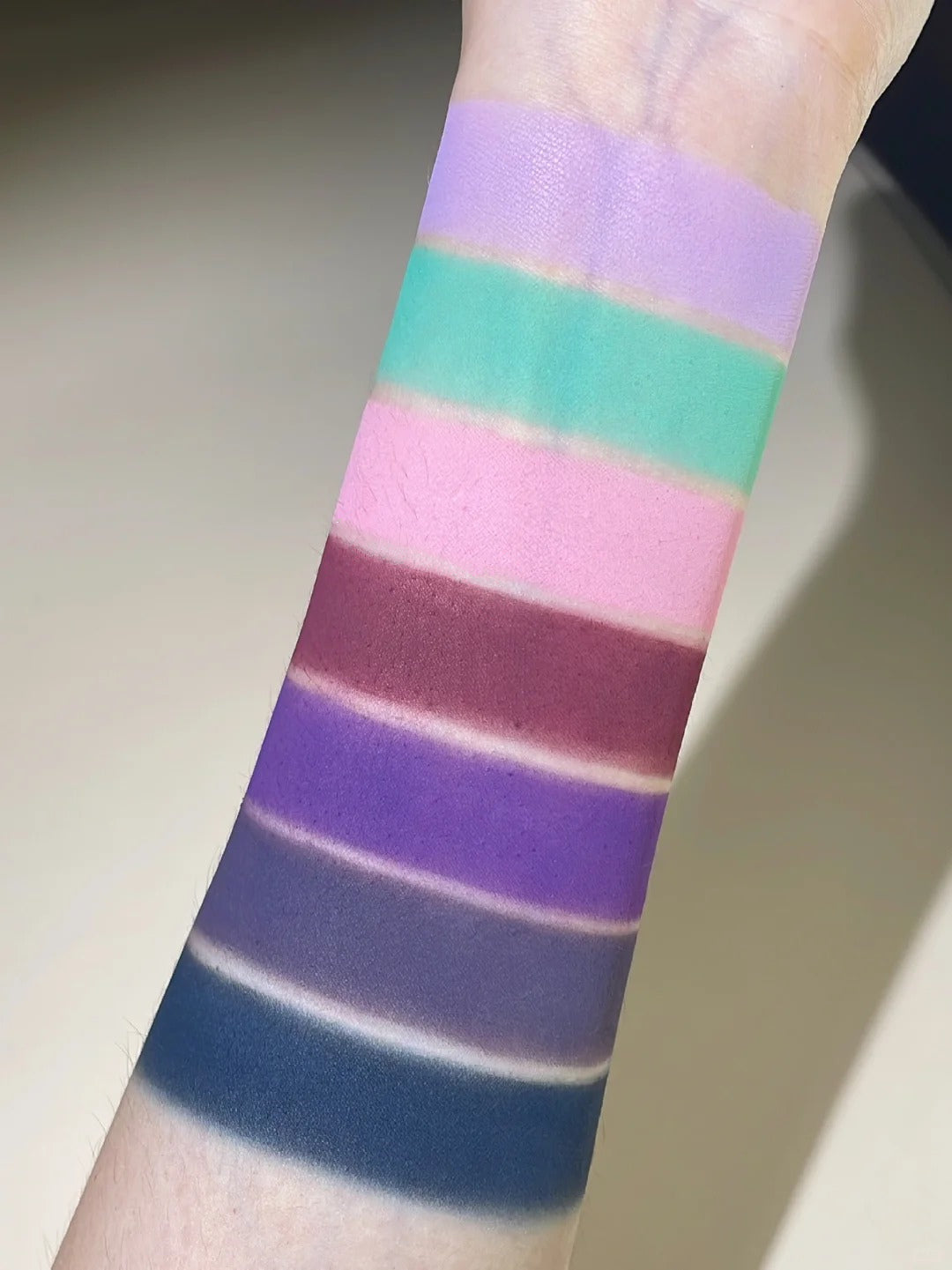 ANTHEMY Butterfly Shadow In Backlight 12-Color Chameleon Eyeshadow Palette (1.0) T4020