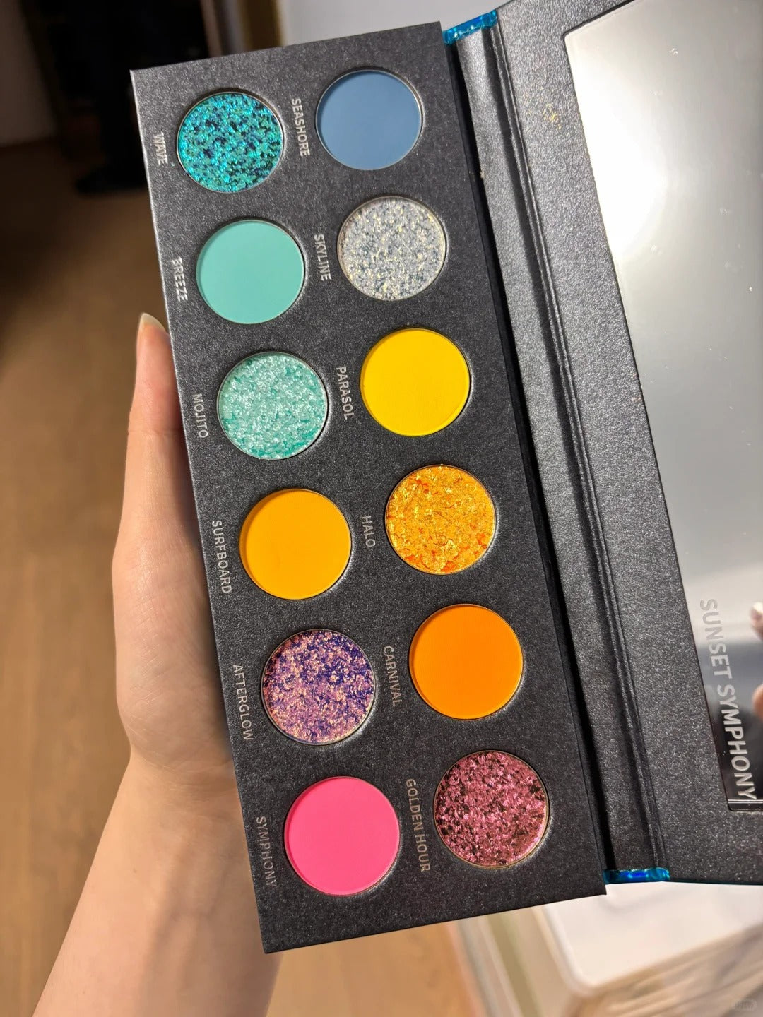 KRYPTEIN COSMETICS Sunset Symphony Chameleon Eyeshadow Palette T4756