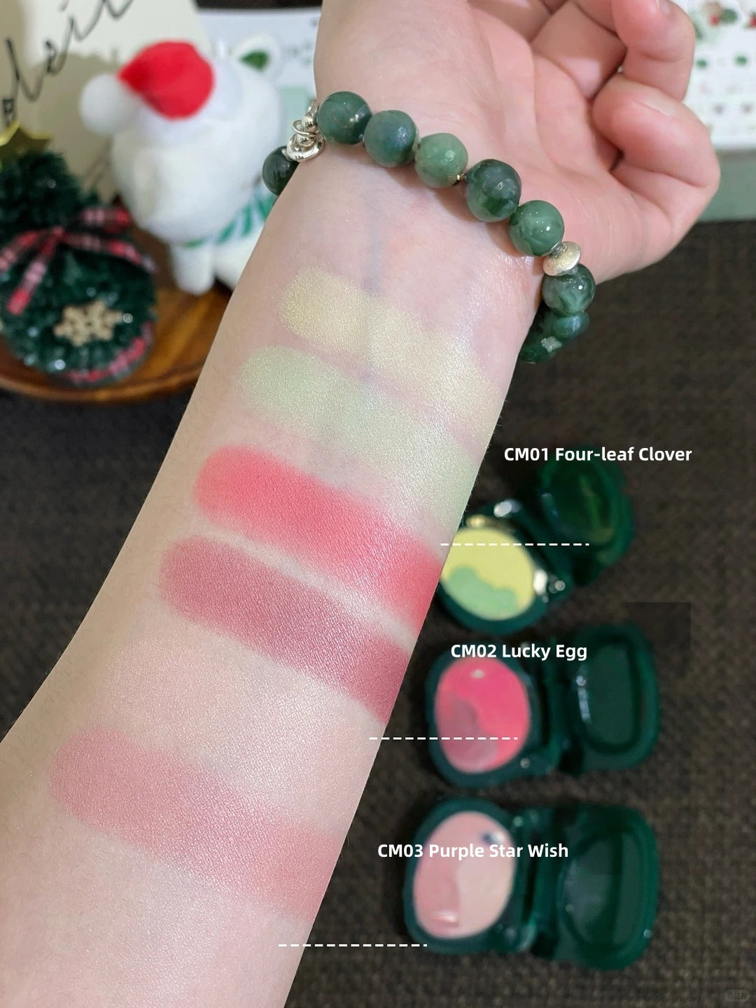 LEEMEMBER Christmas Four-leaf Clover Collection Makeup Gift Box T5370