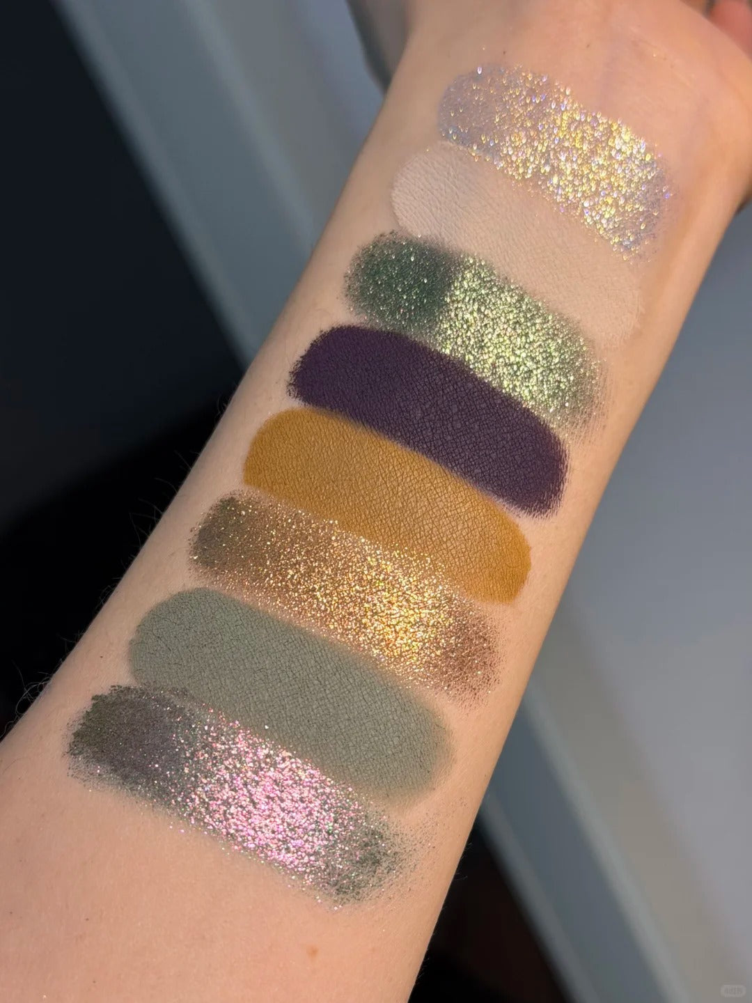 KRYPTEIN COSMETICS Supernova Chameleon Eyeshadow Palette T5668