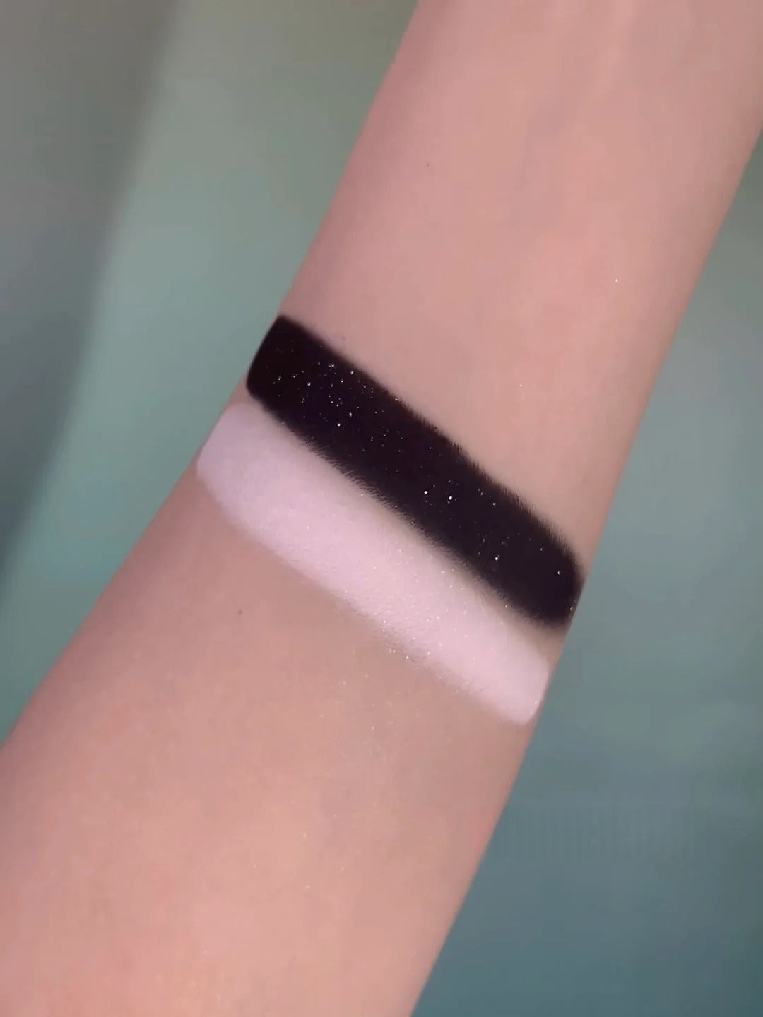 DRAMO Chameleon Eyeshadow Palette 010 Moonset Tide T4486