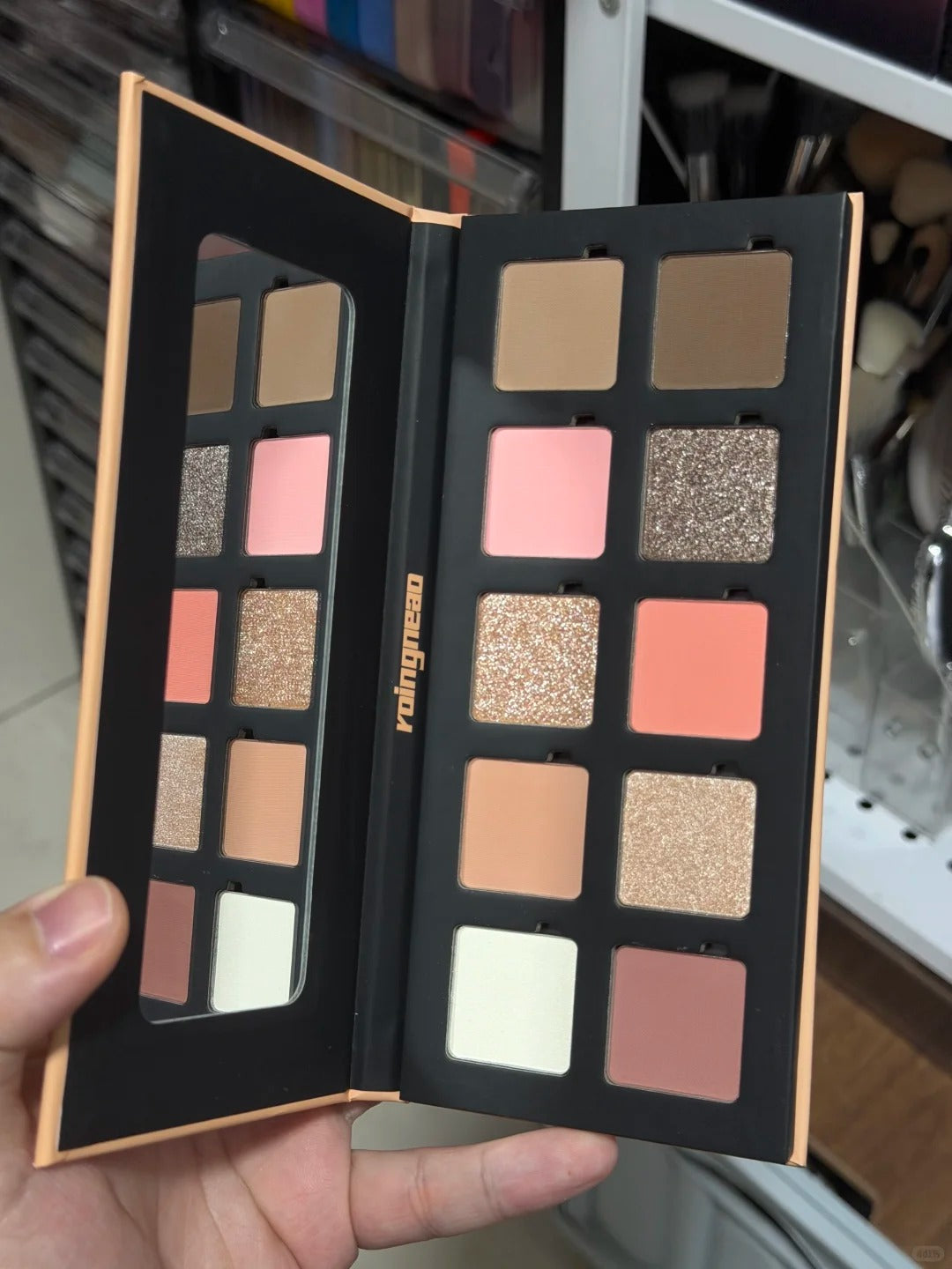ROINGNEAO Exploding Melon Smoky Eyeshadow Palette T5528