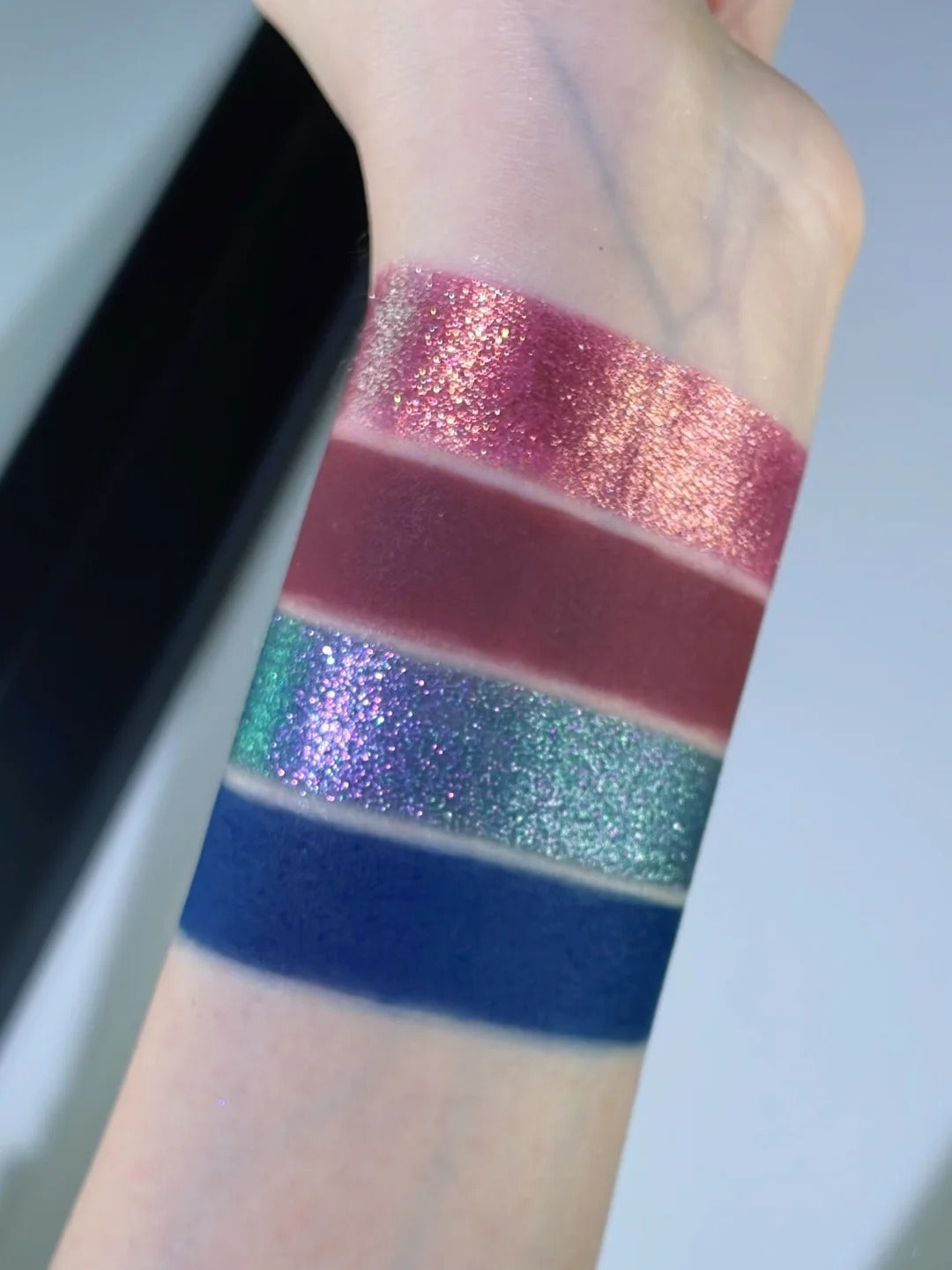 KRYPTEIN COSMETICS Supernova Chameleon Eyeshadow Palette T5668