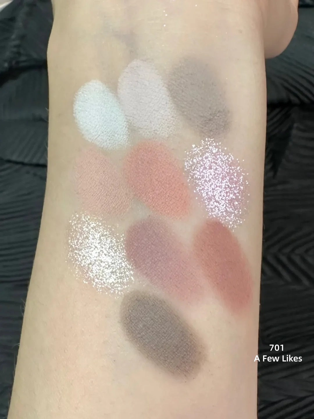 SheDella Colorful Dream 10-Color Eyeshadow Palette T4434