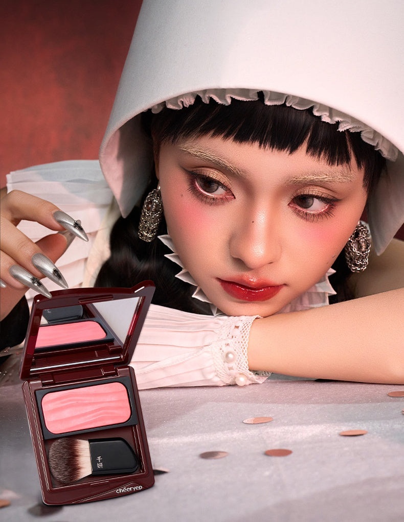 QianYan Christmas Starlight Wishes Collection Eyeshadow & Lipstick & Blusher T5436