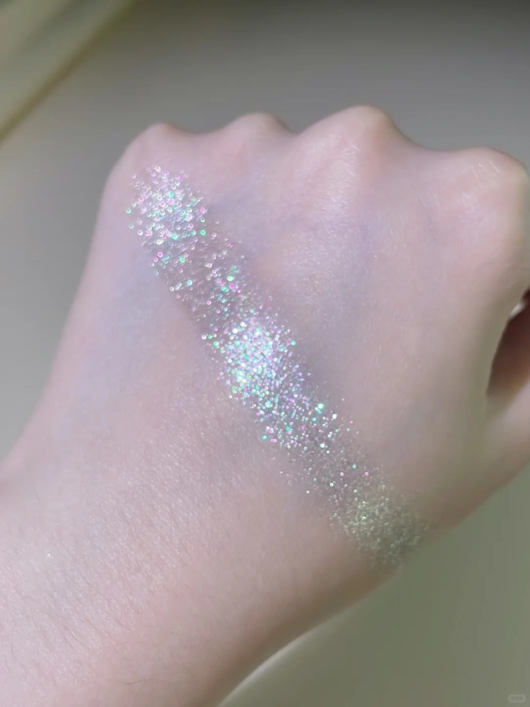 KRYPTEIN COSMETICS Emerald Chameleon Highlighter T5154