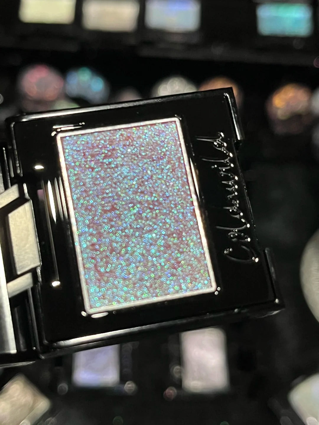Cold N Wild Super Chameleon Eyeshadow #Hibiscus T5117