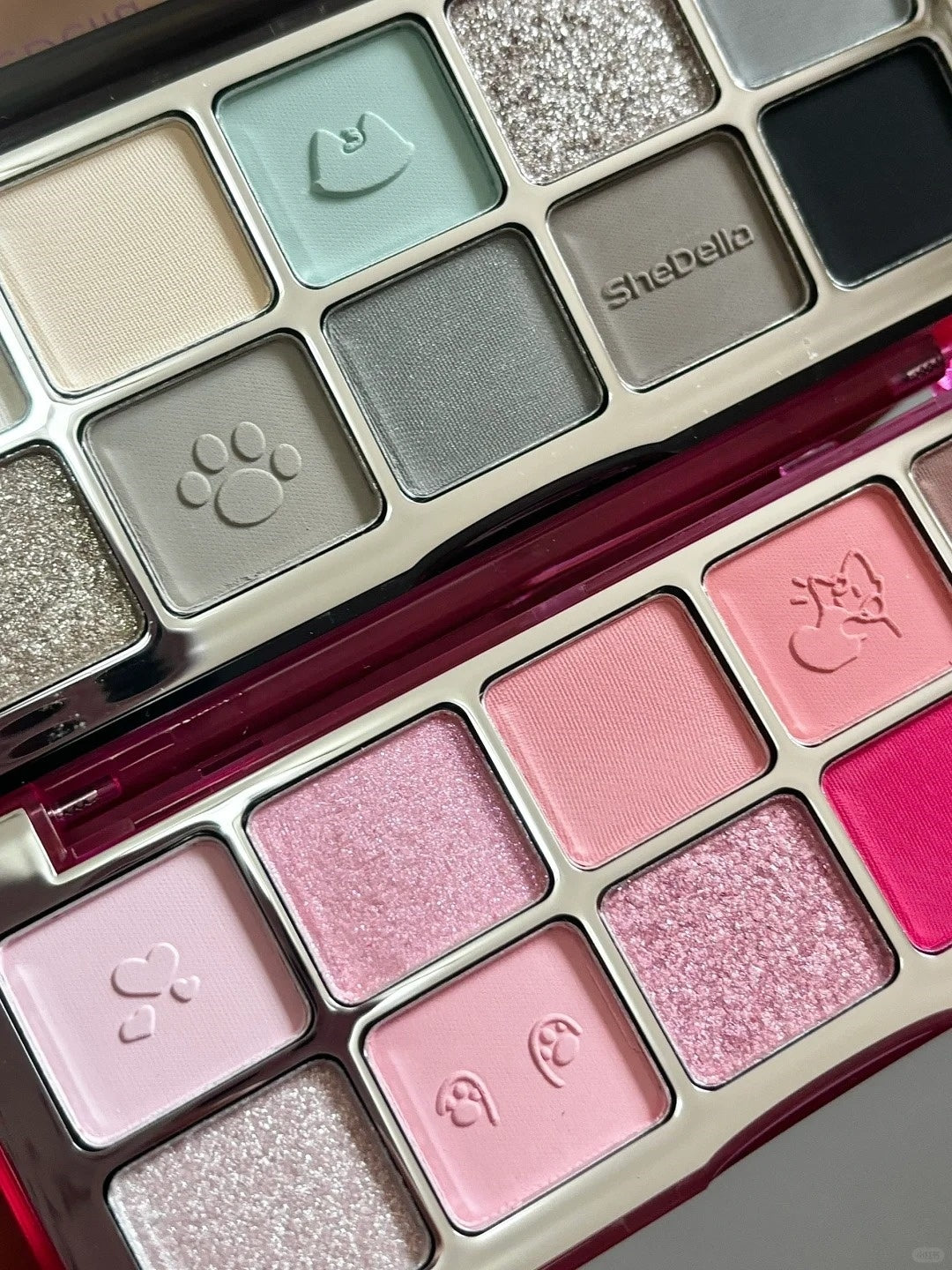 SheDella Cat Collection 10-color Eyeshadow Palette T4442