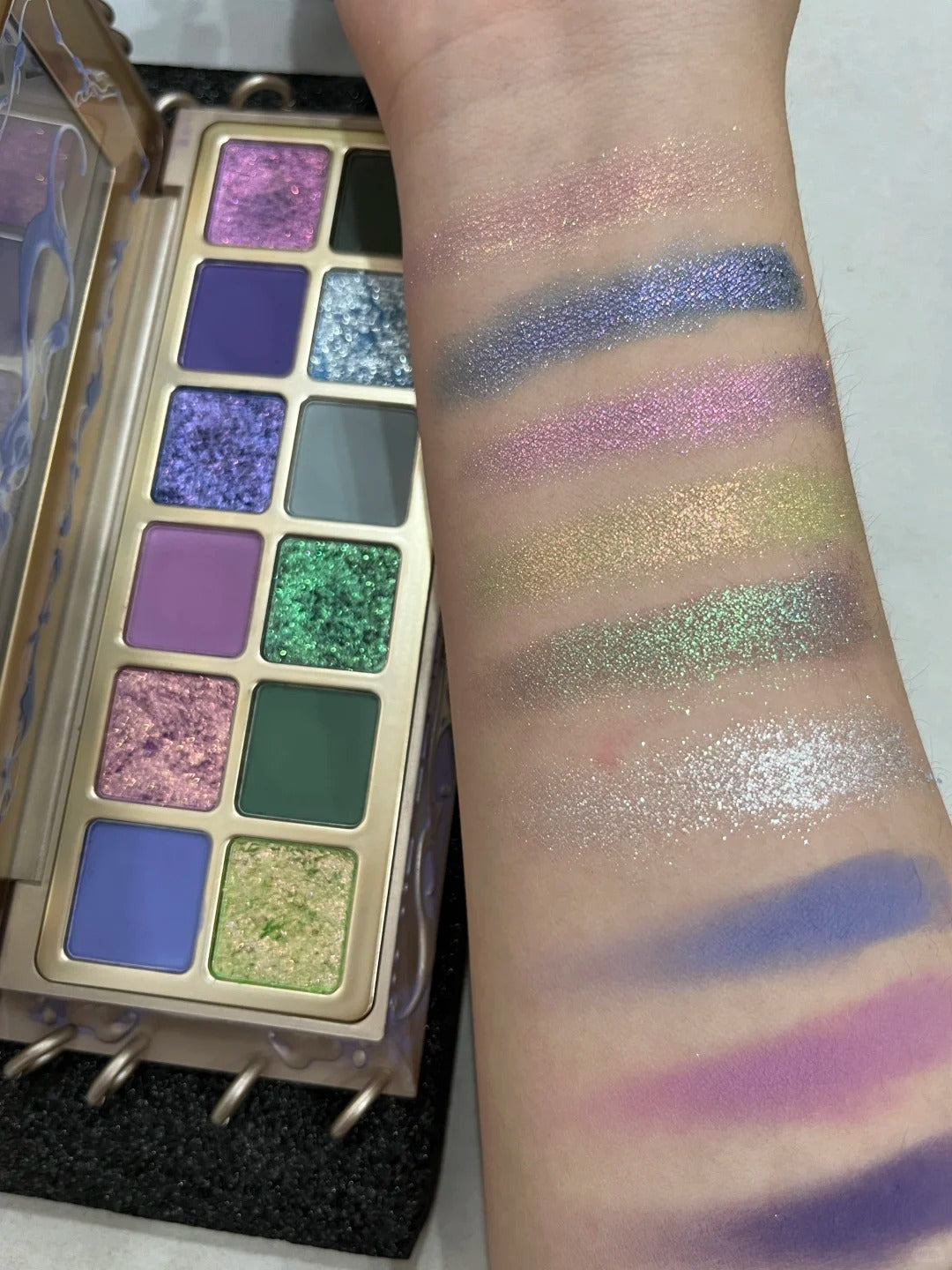 SUGAROCK Luna Lure 12 Color Eyeshadow Palette T4979