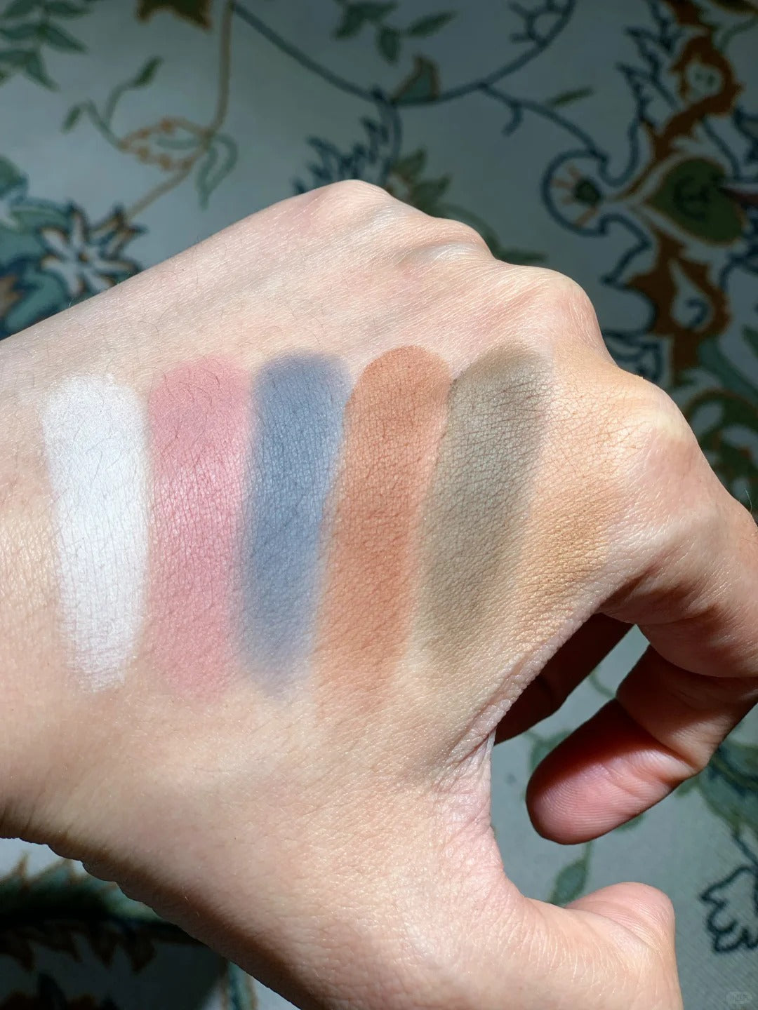 CHOIZ BEAUTY 6-color Five Grains Eyeshadow Makeup Palette T5731