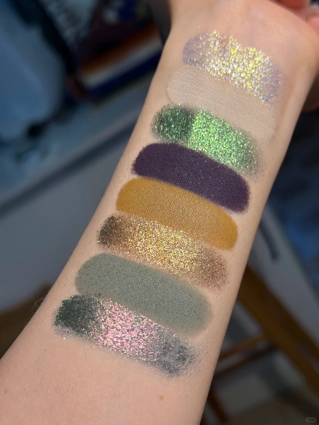 KRYPTEIN COSMETICS Supernova Chameleon Eyeshadow Palette T5668