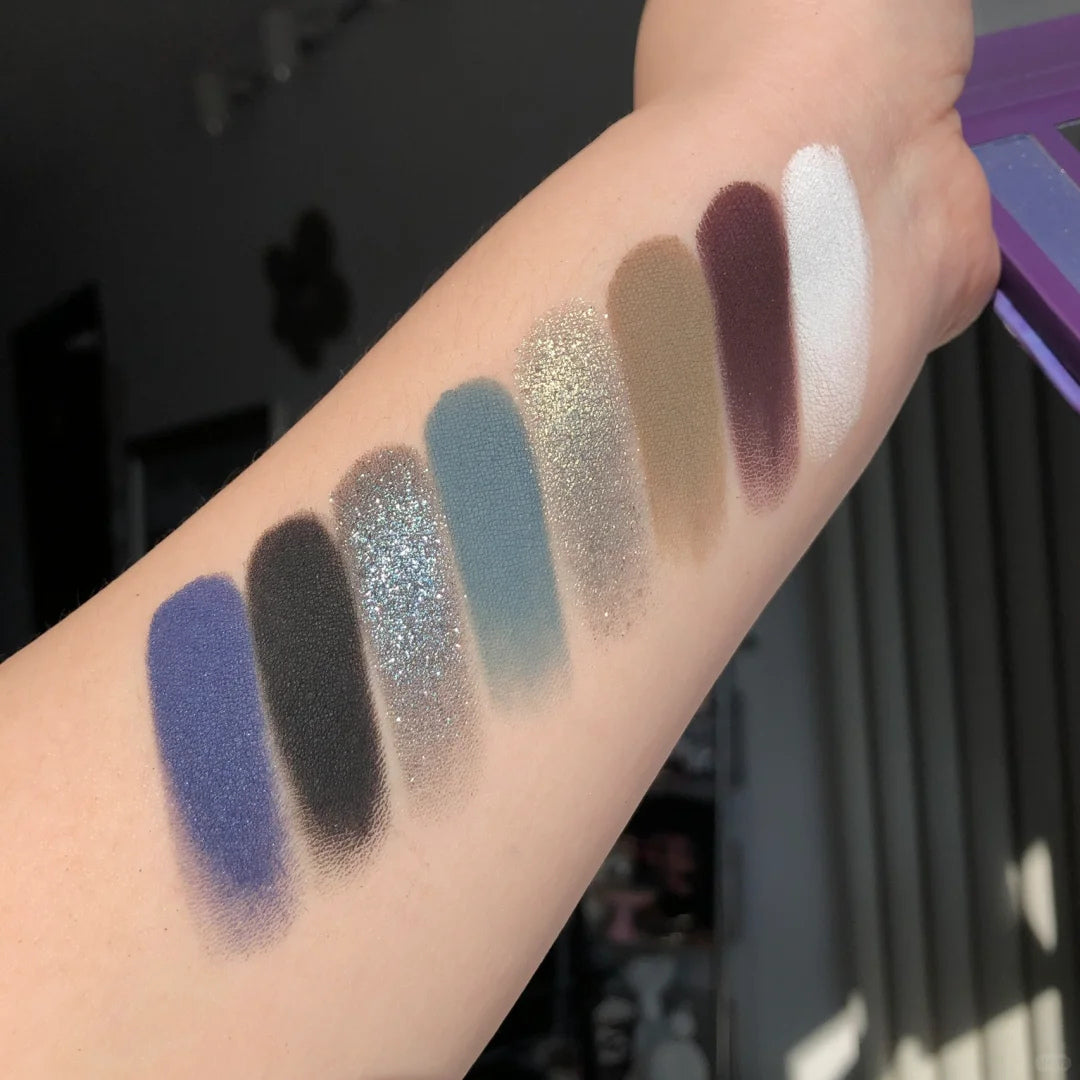 Narimi Black Ash 8-Color Holographic Eyeshadow Palette (5.0) T3846