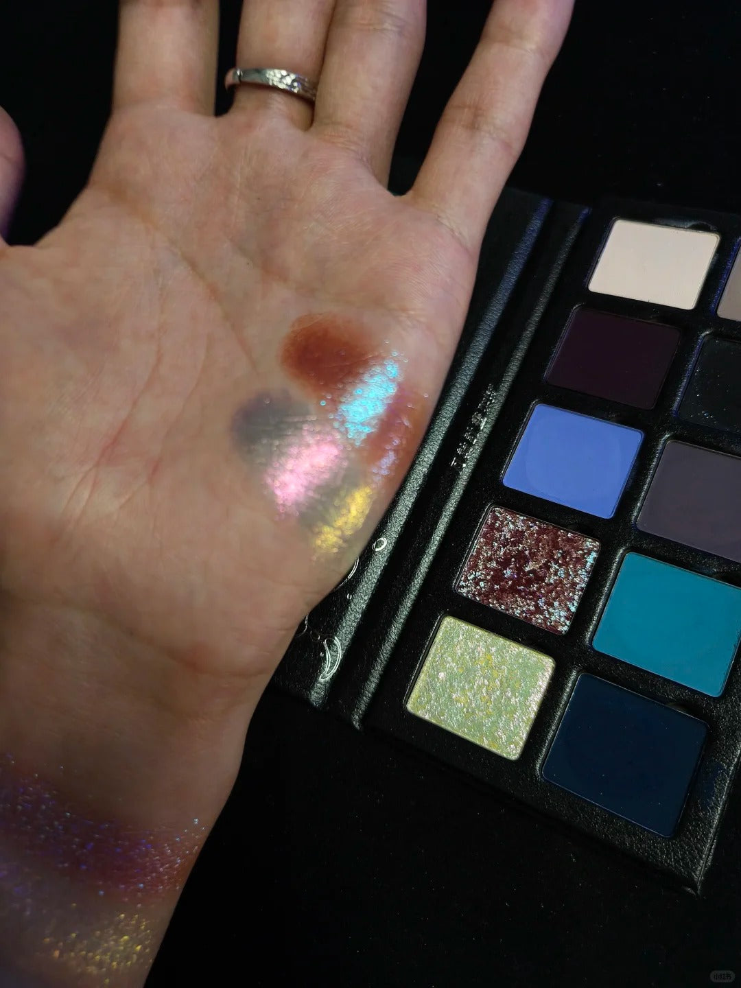 DRAMO Chameleon Eyeshadow Palette 010 Moonset Tide T4486