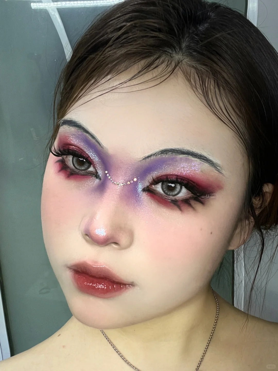 Narimi Fireflies In Dark Night 8-farvet øjenskyggepalette (6.0) T3840