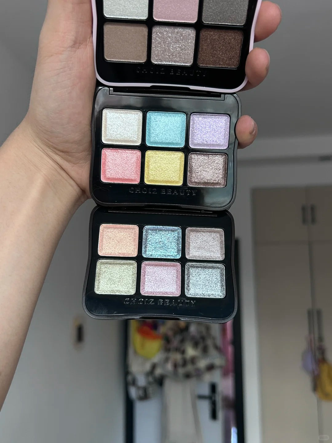 CHOIZ BEAUTY Gemstone Collection Liquid Powder Eyeshadow Palette T5788