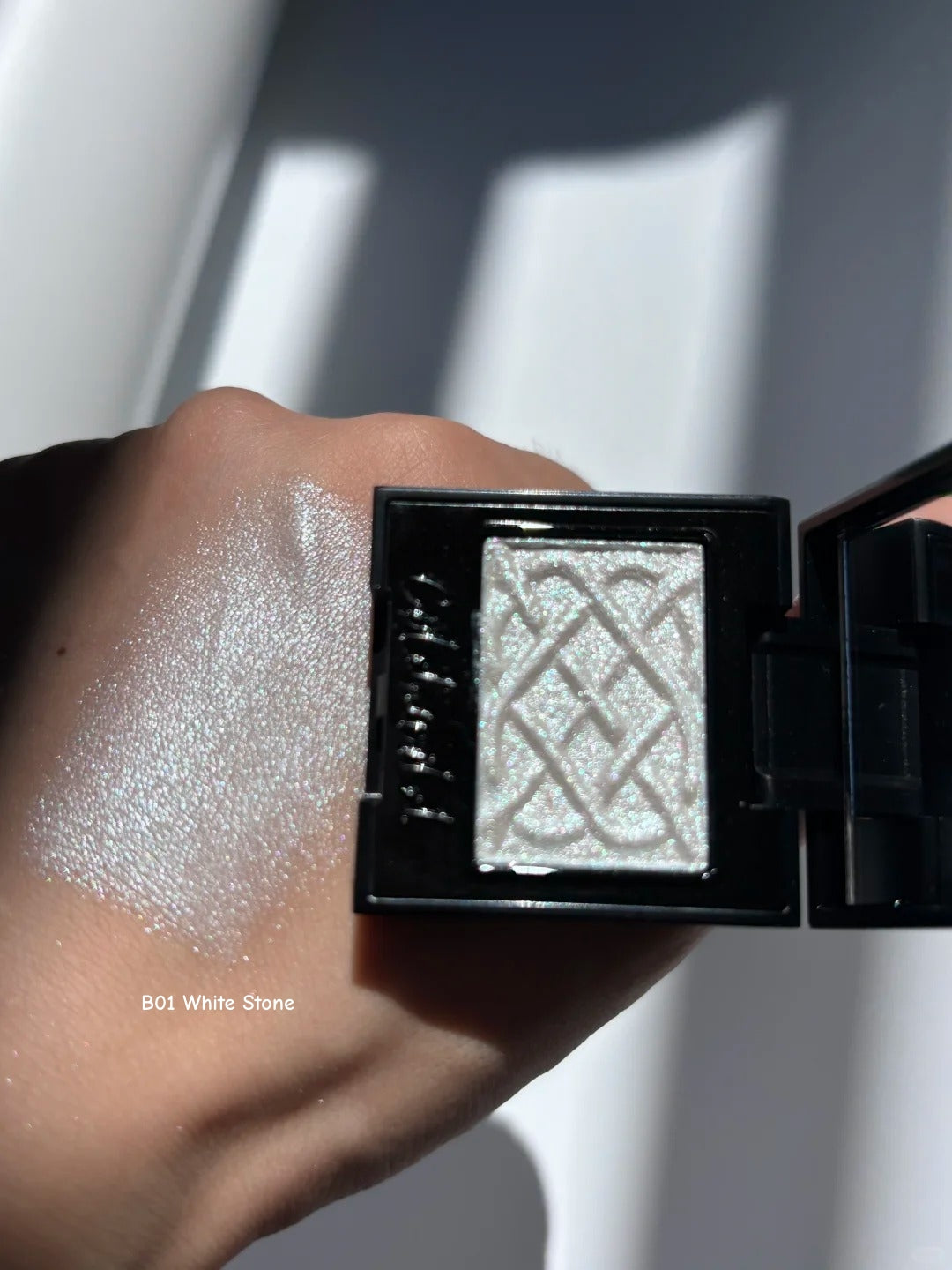 Cold N Wild Sweet Girl Collection Mono Satin Eyeshadow T5903