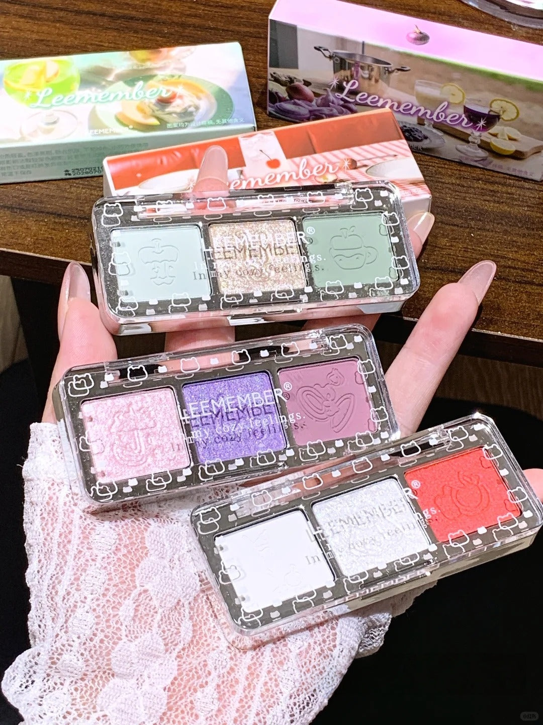 LEEMEMBER Fruit Punch Collection 3-color Satin Eyeshadow Palette T5000