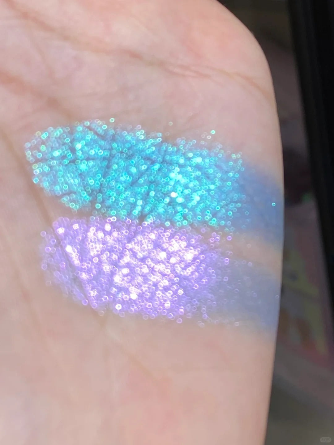 SheDella Future Technology 6-Color Eyeshadow Palette T4435